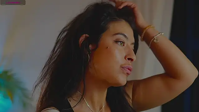 Snapshot of anabelcurvy chatting on 10/21/25, 06:52 anabelcurvy online show from 10/21/25, 06:52