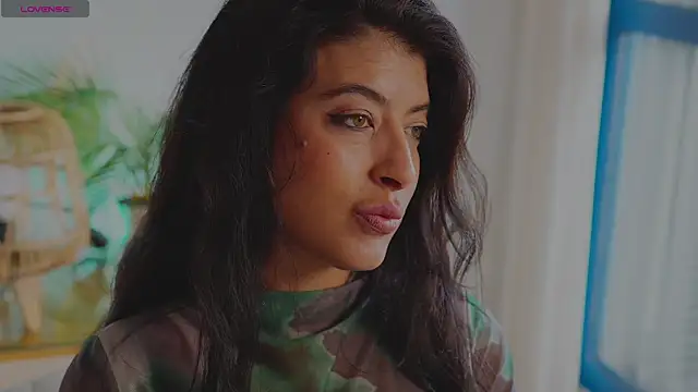 Snapshot of anabelcurvy chatting on 10/27/25, 01:48 anabelcurvy online show from 10/27/25, 01:48