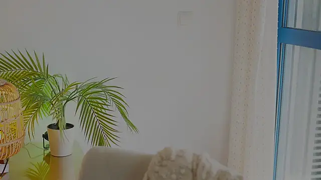 Snapshot of anabelcurvy chatting on 11/03/25, 02:40 anabelcurvy online show from 11/03/25, 02:40