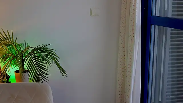 Snapshot of anabelcurvy chatting on 11/19/25, 08:47 anabelcurvy online show from 11/19/25, 08:47