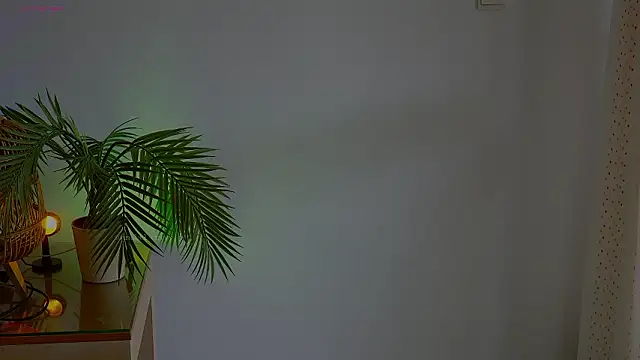 Snapshot of anabelcurvy chatting on 03/18/26, 02:53 anabelcurvy online show from 03/18/26, 02:53