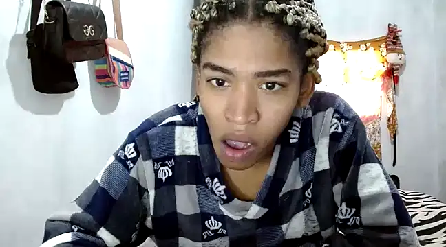 angelamarie1 online show from 01/22/25, 12:17