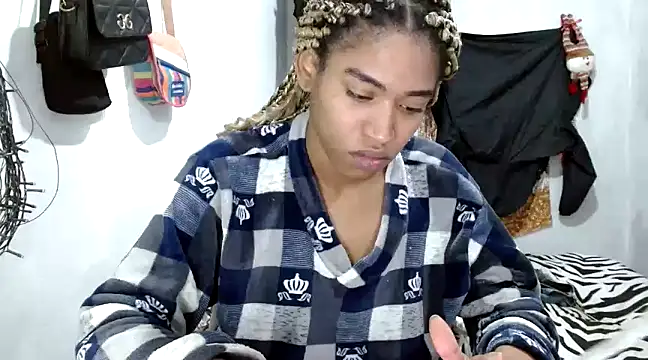 angelamarie1 online show from 01/22/25, 03:18