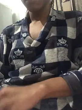 angelamarie1 online show from 02/03/25, 12:47