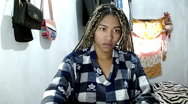 angelamarie1 online show from 02/08/25, 01:11