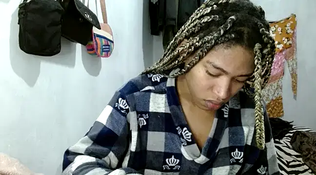 angelamarie1 online show from 02/19/25, 12:00