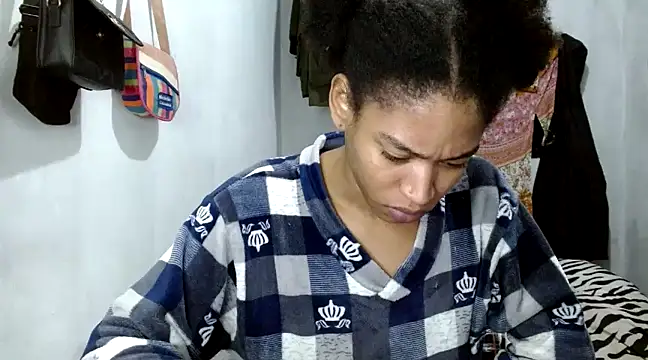 angelamarie1 online show from 03/11/25, 10:18