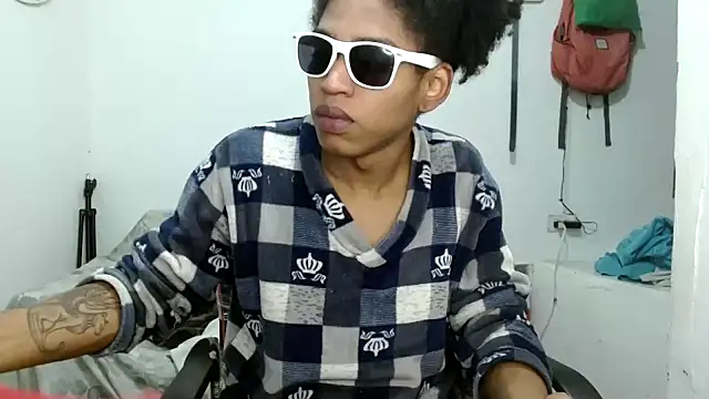 angelamarie1 online show from 09/10/25, 10:26