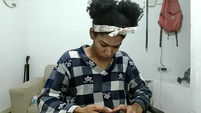 angelamarie1 online show from 09/18/25, 10:28