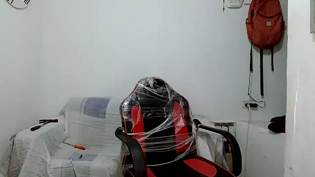 angelamarie1 online show from 10/07/25, 12:08