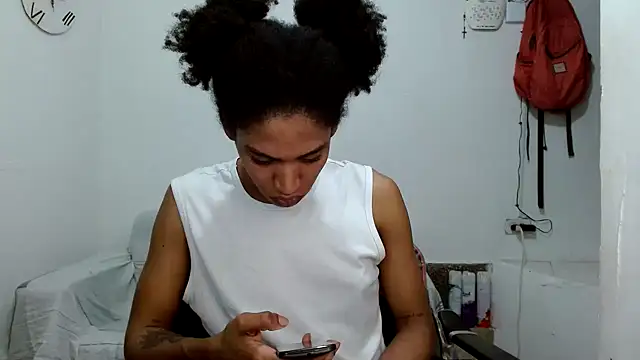 angelamarie1 online show from 10/09/25, 11:25