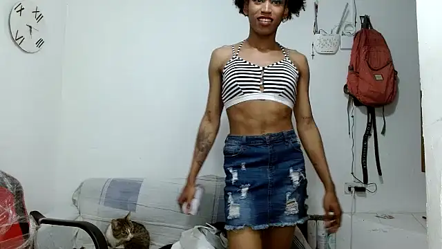 angelamarie1 online show from 10/18/25, 12:02