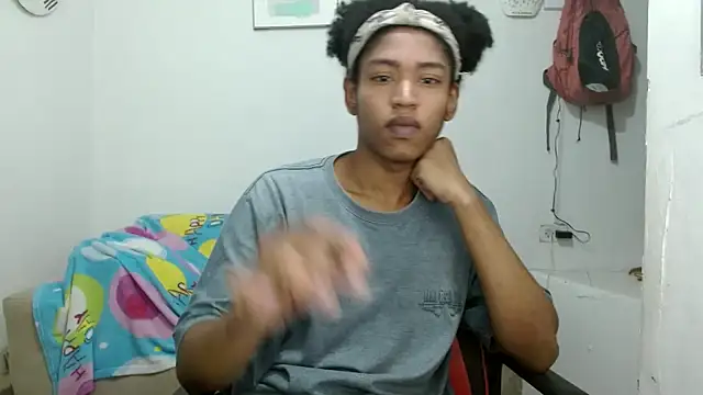 angelamarie1 online show from 02/19/26, 07:21