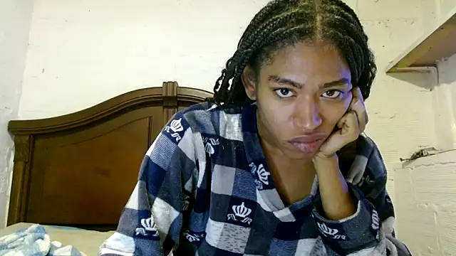 angelamarie1 online show from 05/04/26, 11:39