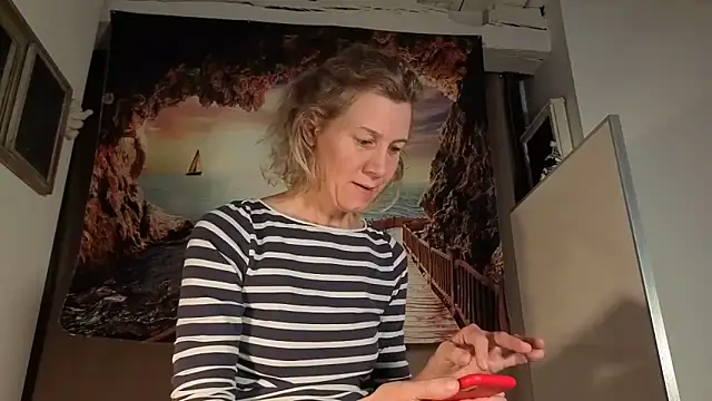 Lola Belgium online show from 06/04/26, 06:08