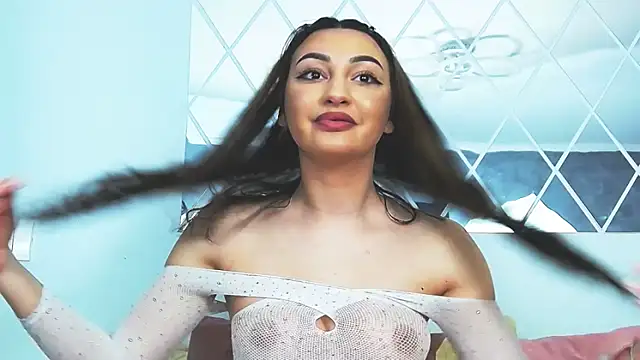 Snapshot of LucyKims chatting on 03/05/26, 08:43 LucyKims online show from 03/05/26, 08:43