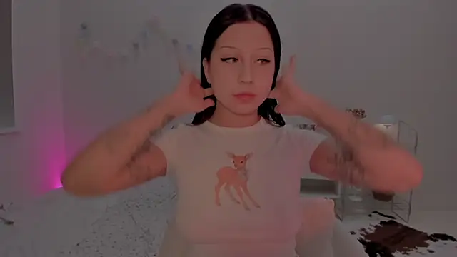 Mary tiim online show from 09/30/25, 02:22