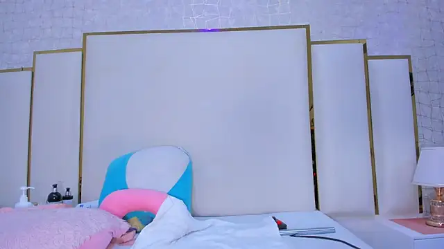 paola rodriguez online show from 11/26/25, 12:06