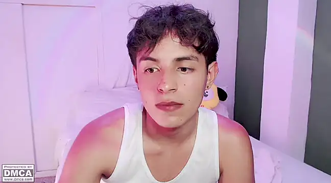 Snapshot of ZHALEM chatting on 02/21/25, 04:07 ZHALEM online show from 02/21/25, 04:07