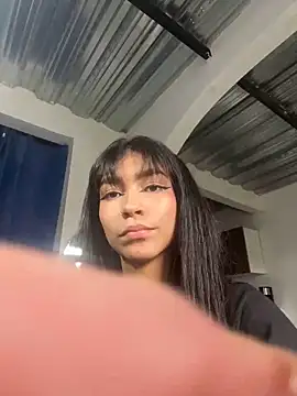 LauraAristizabal online show from 03/18/25, 08:26