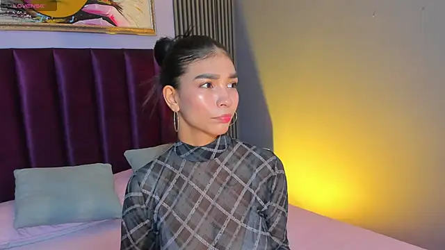 LauraAristizabal online show from 05/11/26, 11:49