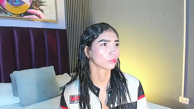 LauraAristizabal online show from 06/20/26, 11:46
