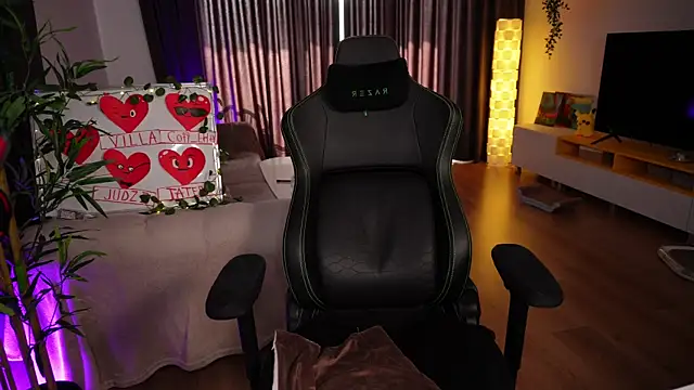 Snapshot of ShyNdWild chatting on 02/26/25, 02:03 ShyNdWild online show from 02/26/25, 02:03