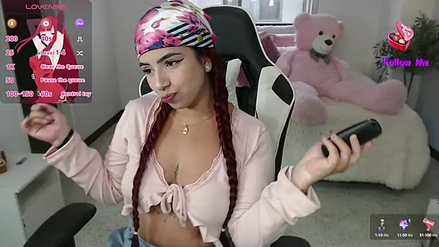 vane lopez  online show from 01/07/25, 08:42