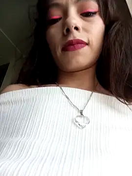 MINI Petite online show from 04/28/26, 05:40
