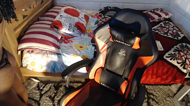 sexyjustin202 online show from 12/10/24, 09:00