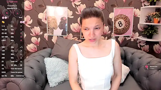 Snapshot of MelaniGrand chatting on 06/29/26, 08:42 MelaniGrand online show from 06/29/26, 08:42