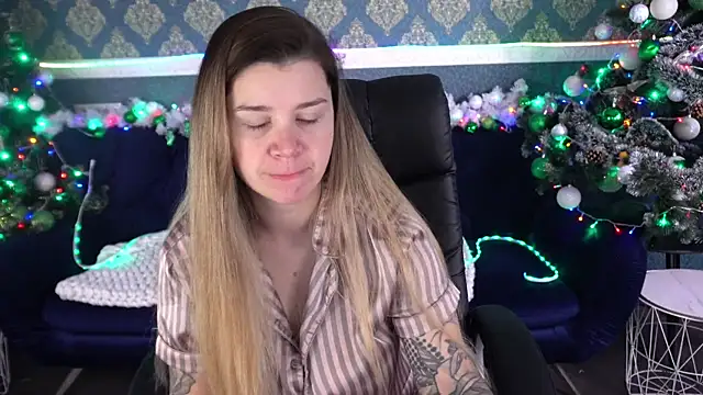 AmellyMilly online show from 12/14/25, 06:30