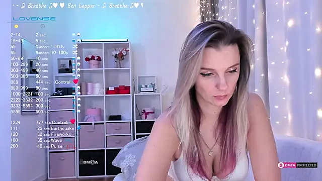 Karamelsw  online show from 03/11/25, 11:04