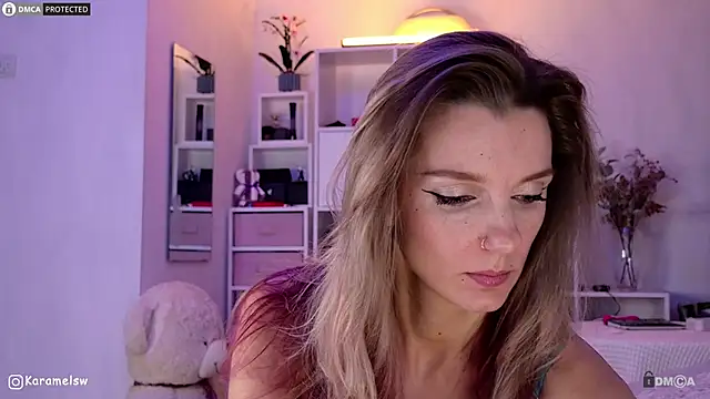 Karamelsw  online show from 10/07/25, 11:13