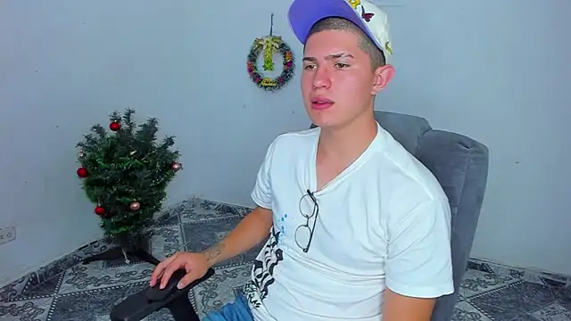 Snapshot of patrik_027 chatting on 01/07/25, 03:02 patrik 027 online show from 01/07/25, 03:02