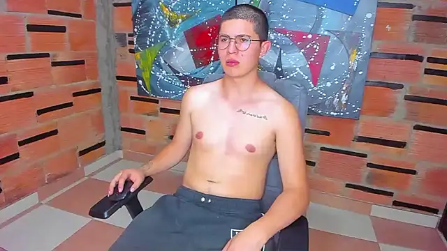 Snapshot of patrik_027 chatting on 01/18/25, 10:39 patrik 027 online show from 01/18/25, 10:39