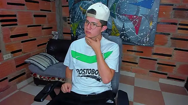 Snapshot of patrik_027 chatting on 01/24/25, 07:28 patrik 027 online show from 01/24/25, 07:28