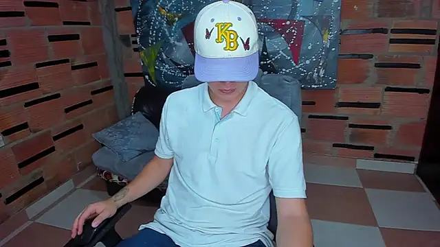 Snapshot of patrik_027 chatting on 02/01/25, 07:02 patrik 027 online show from 02/01/25, 07:02