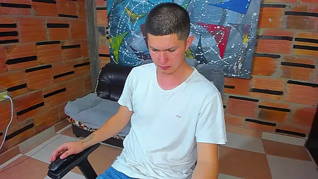 Snapshot of patrik_027 chatting on 02/28/25, 07:46 patrik 027 online show from 02/28/25, 07:46