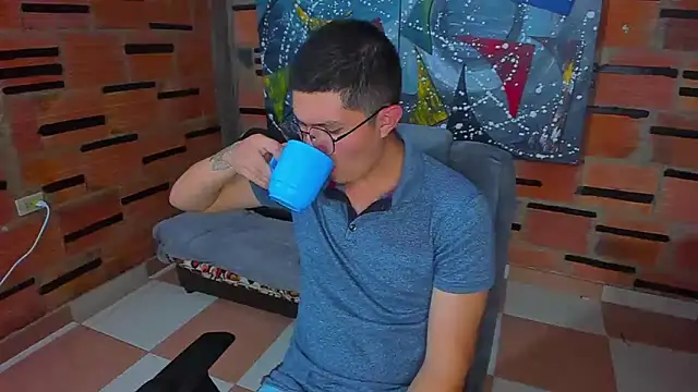 Snapshot of patrik_027 chatting on 03/07/25, 08:55 patrik 027 online show from 03/07/25, 08:55