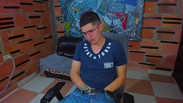 Snapshot of patrik_027 chatting on 03/14/25, 09:21 patrik 027 online show from 03/14/25, 09:21