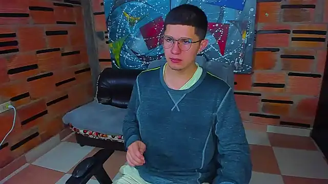 Snapshot of patrik_027 chatting on 03/20/25, 02:10 patrik 027 online show from 03/20/25, 02:10