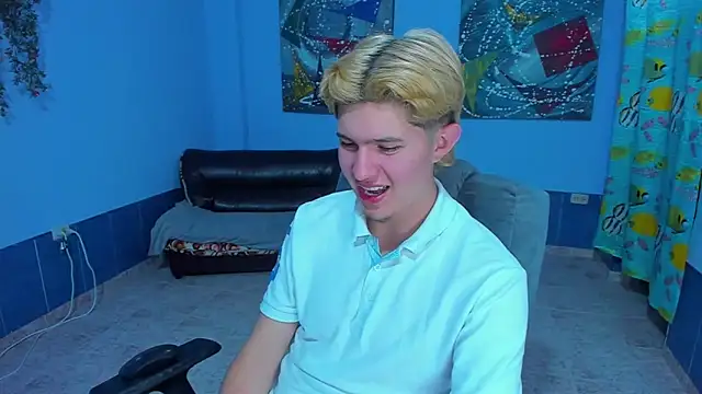 Snapshot of patrik_027 chatting on 09/10/25, 07:41 patrik 027 online show from 09/10/25, 07:41