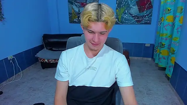 Snapshot of patrik_027 chatting on 09/16/25, 06:14 patrik 027 online show from 09/16/25, 06:14