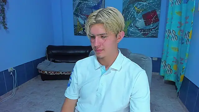 Snapshot of patrik_027 chatting on 10/23/25, 03:28 patrik 027 online show from 10/23/25, 03:28