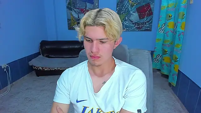 Snapshot of patrik_027 chatting on 10/26/25, 05:52 patrik 027 online show from 10/26/25, 05:52