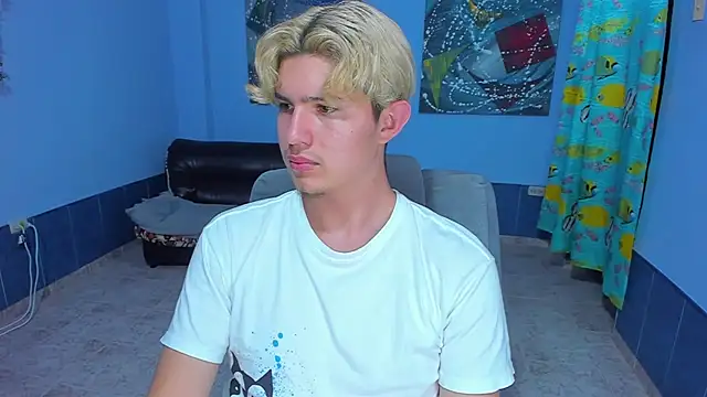 Snapshot of patrik_027 chatting on 10/28/25, 07:34 patrik 027 online show from 10/28/25, 07:34