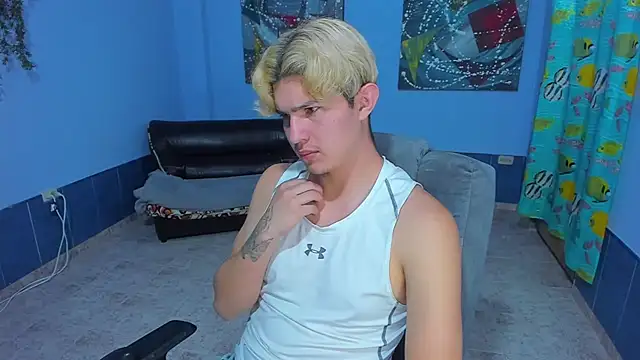 Snapshot of patrik_027 chatting on 11/04/25, 08:41 patrik 027 online show from 11/04/25, 08:41