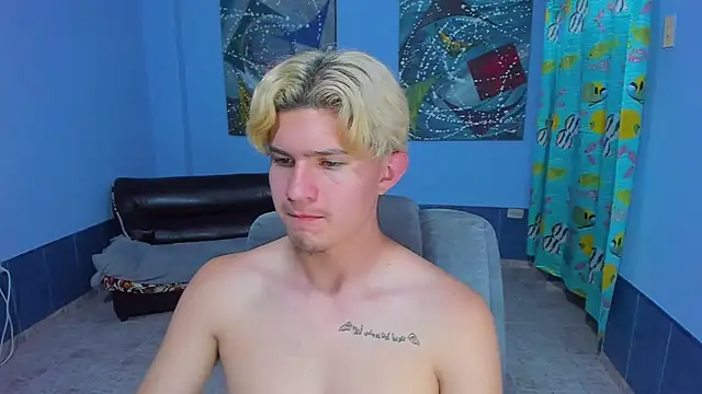 Snapshot of patrik_027 chatting on 11/07/25, 08:53 patrik 027 online show from 11/07/25, 08:53