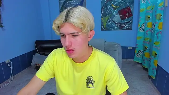 Snapshot of patrik_027 chatting on 11/11/25, 07:58 patrik 027 online show from 11/11/25, 07:58